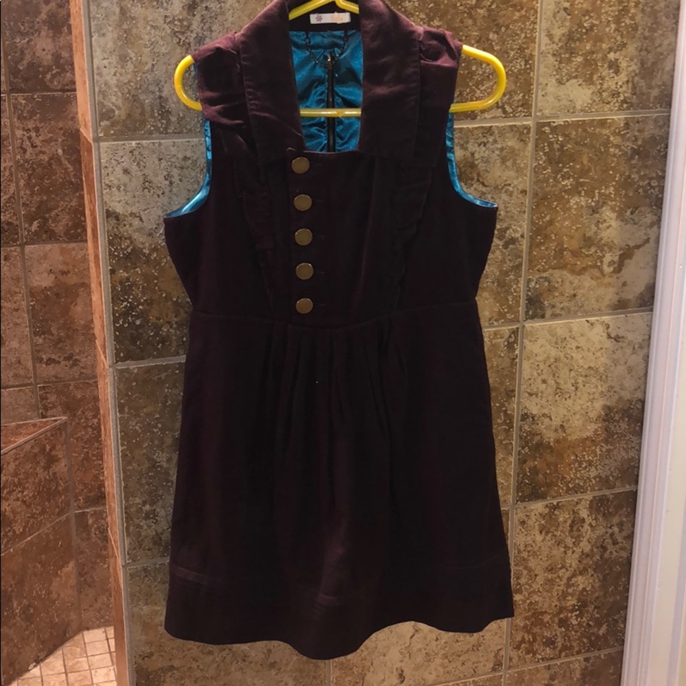 Women’s dress
